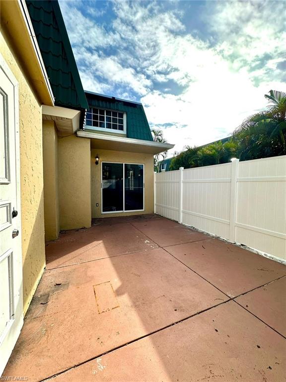 RIVERWALK COVE - Residential Lease