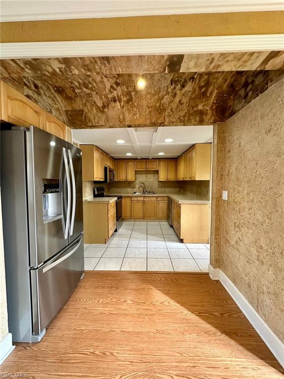 RIVERWALK COVE - Residential Lease