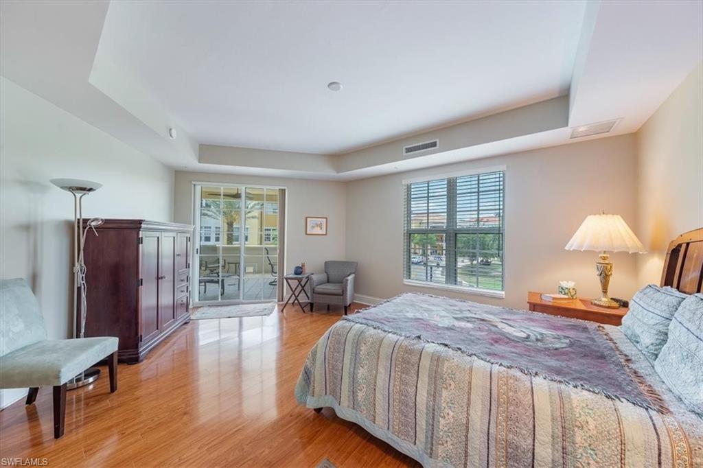 THE RESIDENCES AT LA PIAZZA - Residential Lease