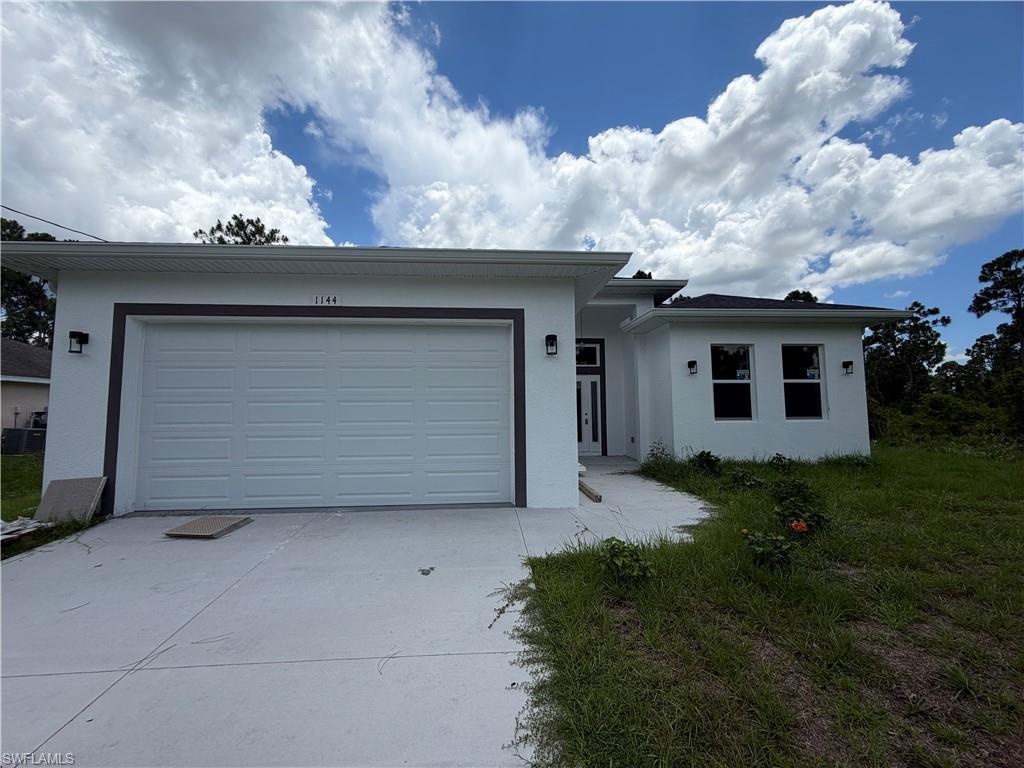 LEHIGH ACRES - Residential
