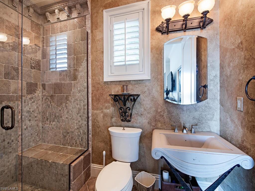 MESSINA COURT - Residential