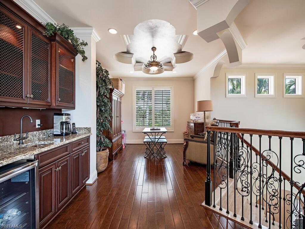 MESSINA COURT - Residential