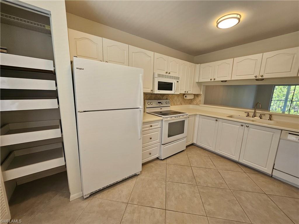 NAPLES SANDPIPER BAY CLUB - Residential Lease