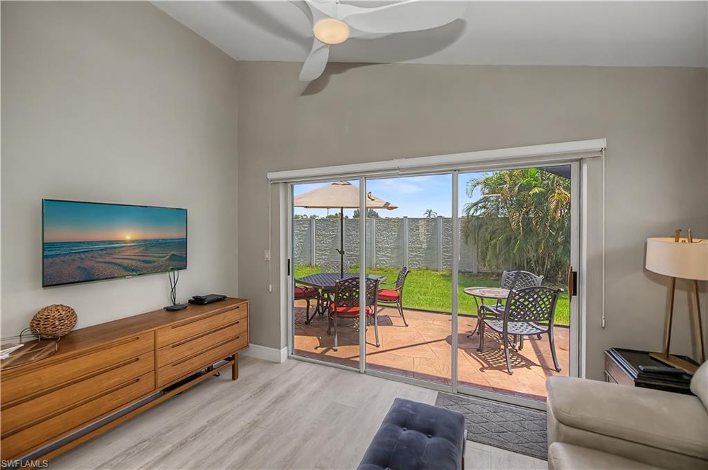 SABAL SPRINGS GOLF AND RACQUET CLUB - Residential