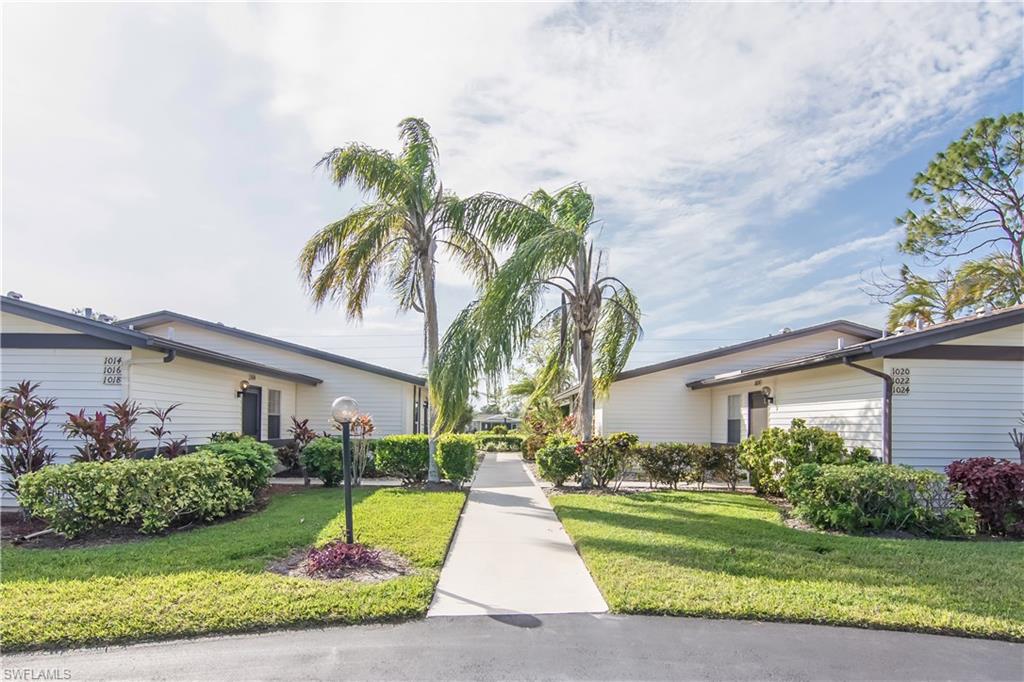 BOCA CIEGA VILLAGE - Residential