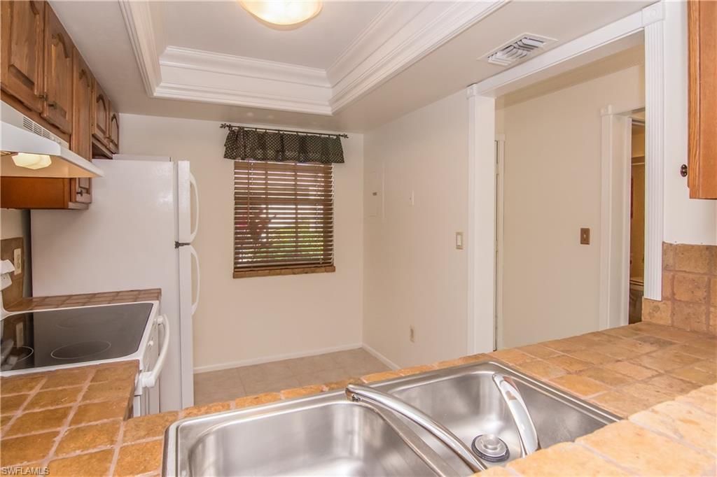 BOCA CIEGA VILLAGE - Residential