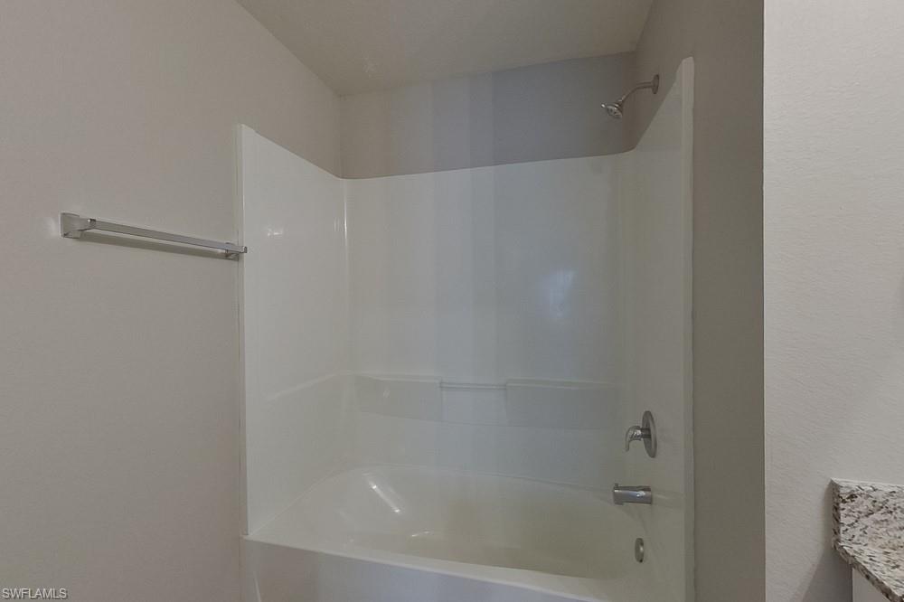 VISTANNA VILLAS - Residential Lease