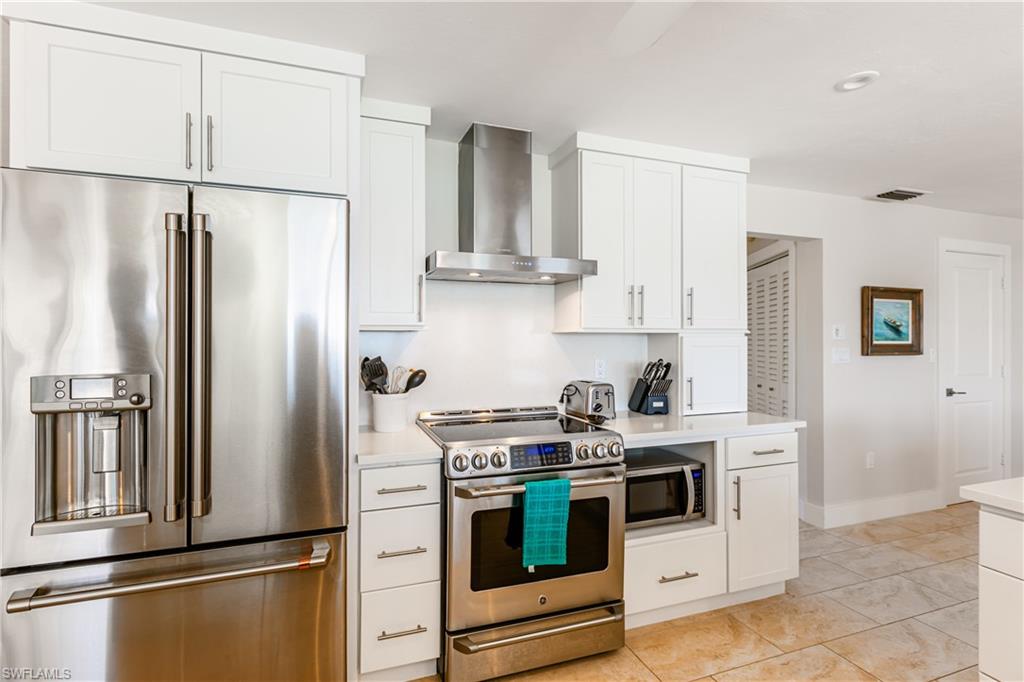 MARCO ISLAND - Residential