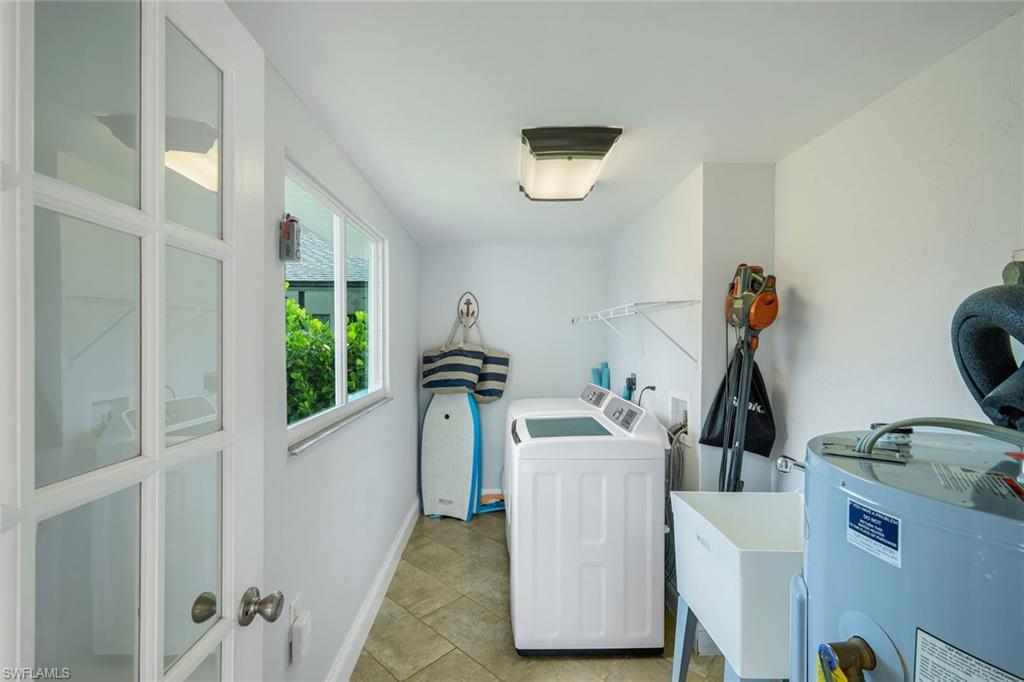 NAPLES PARK - Residential