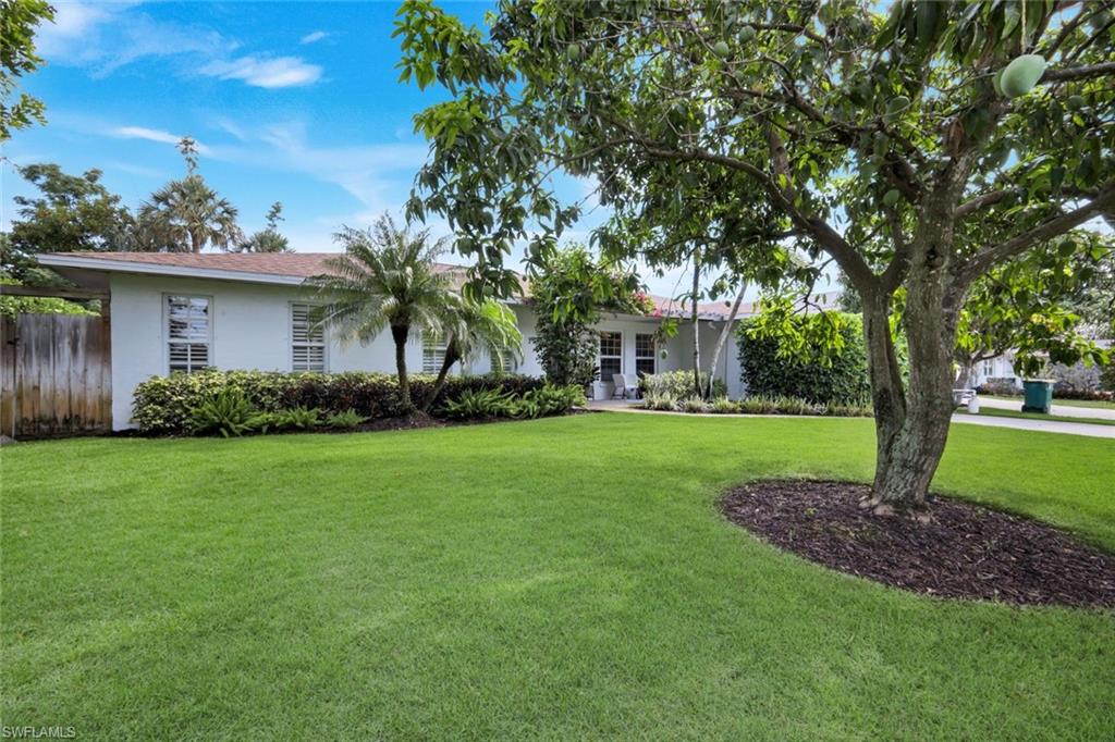 NAPLES PARK - Residential
