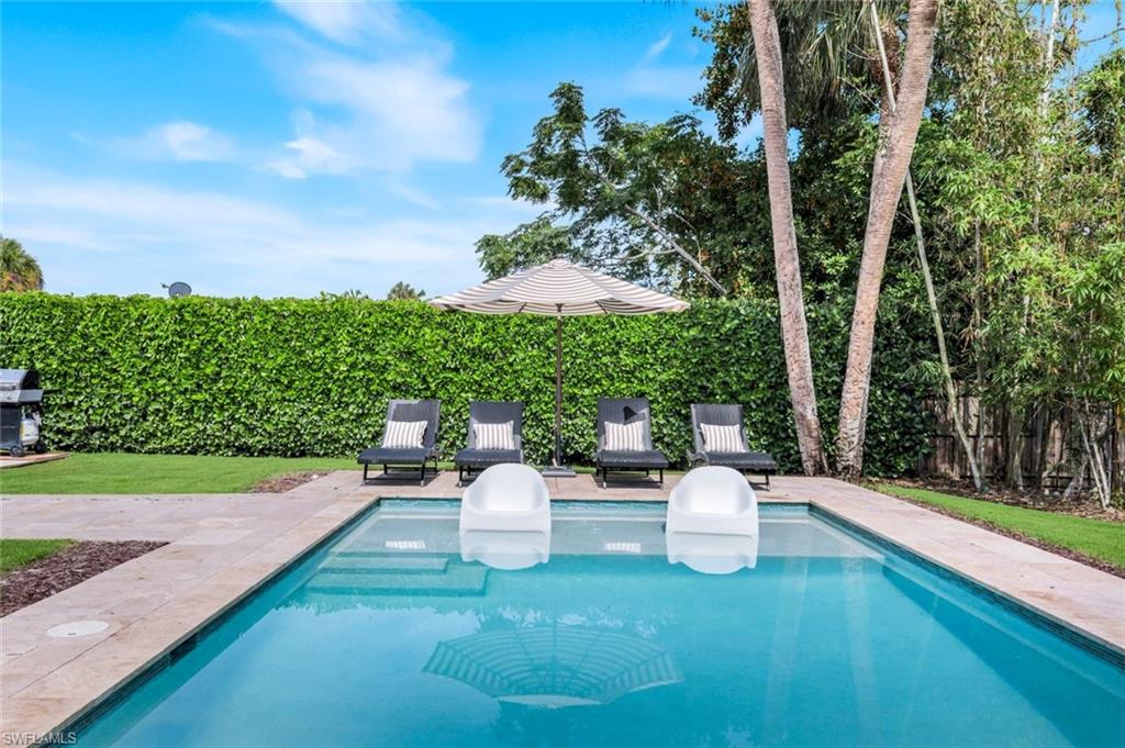 NAPLES PARK - Residential