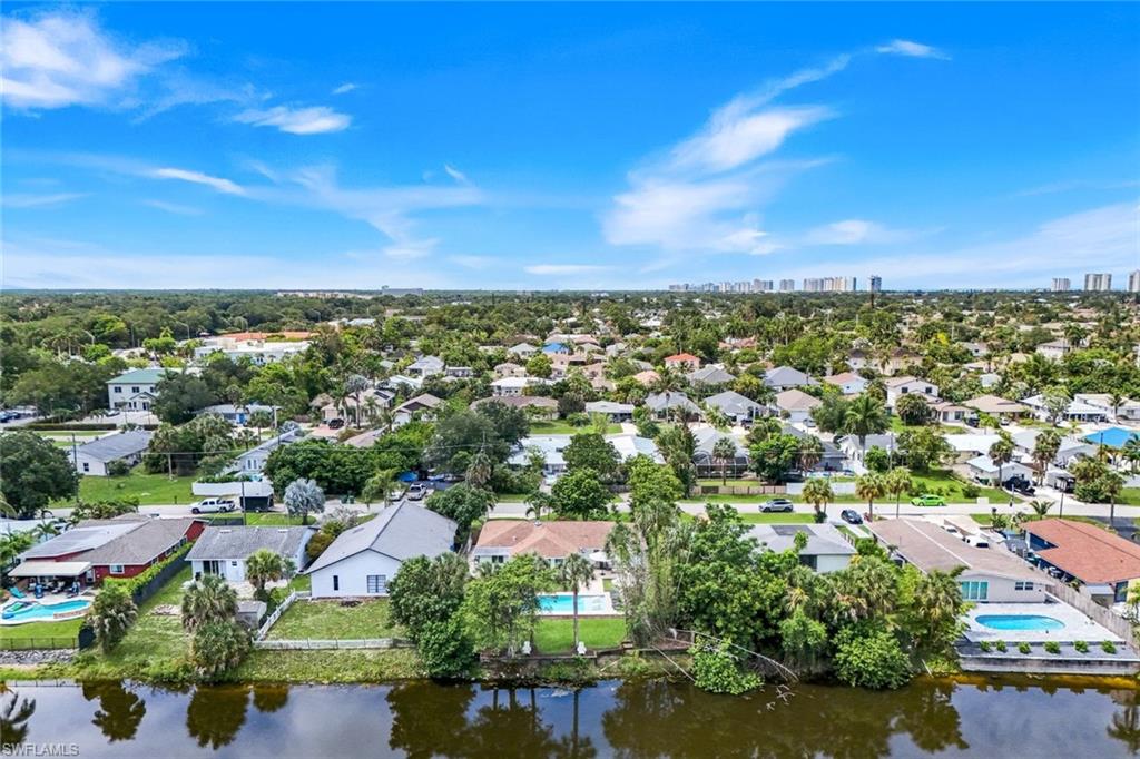 NAPLES PARK - Residential
