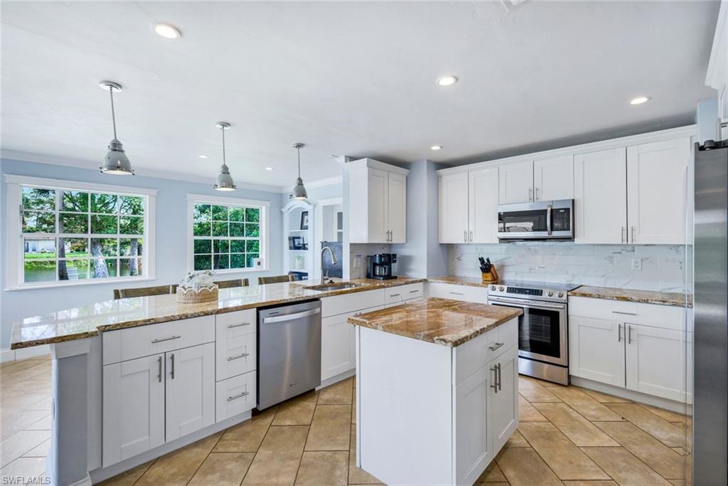 NAPLES PARK - Residential