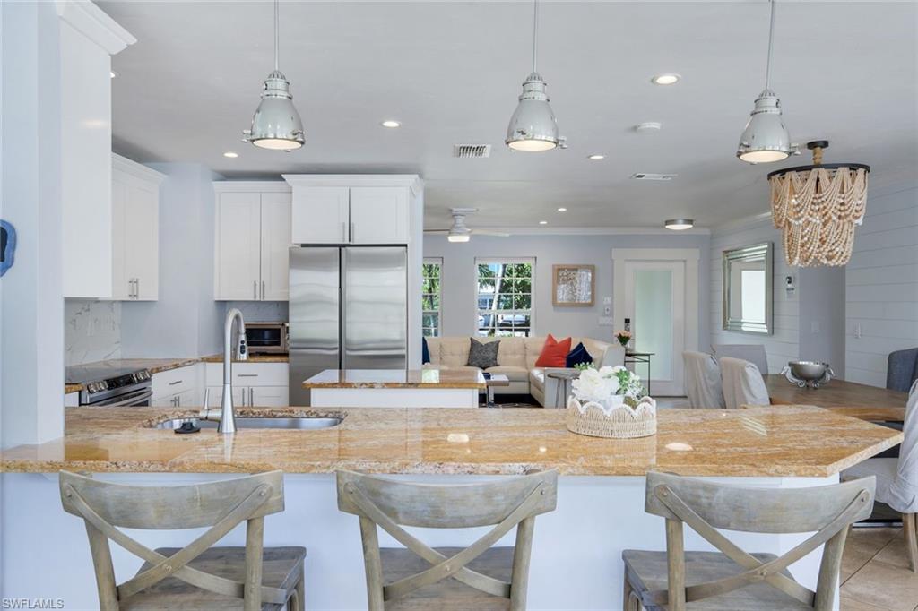 NAPLES PARK - Residential