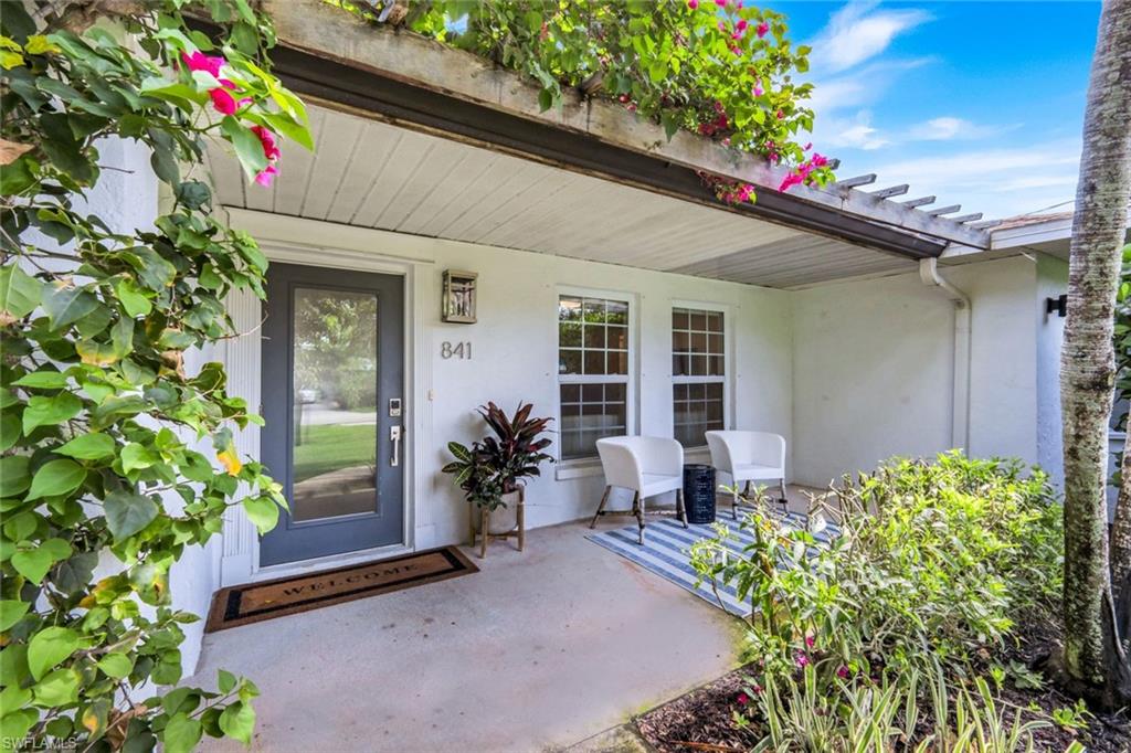NAPLES PARK - Residential