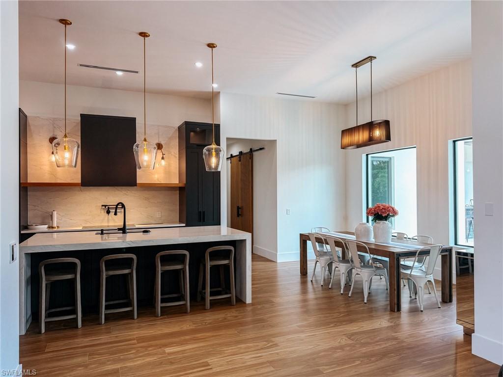 MARCO BEACH - Residential