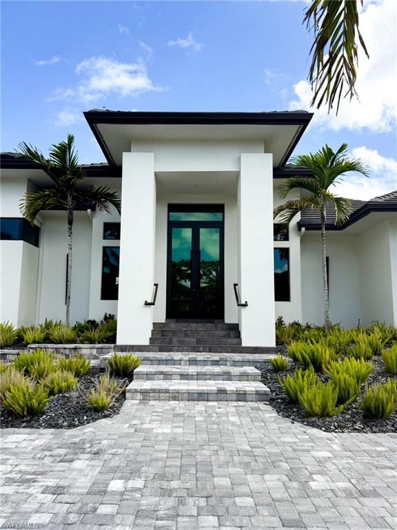 MARCO BEACH - Residential