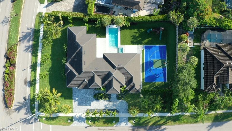 MARCO BEACH - Residential