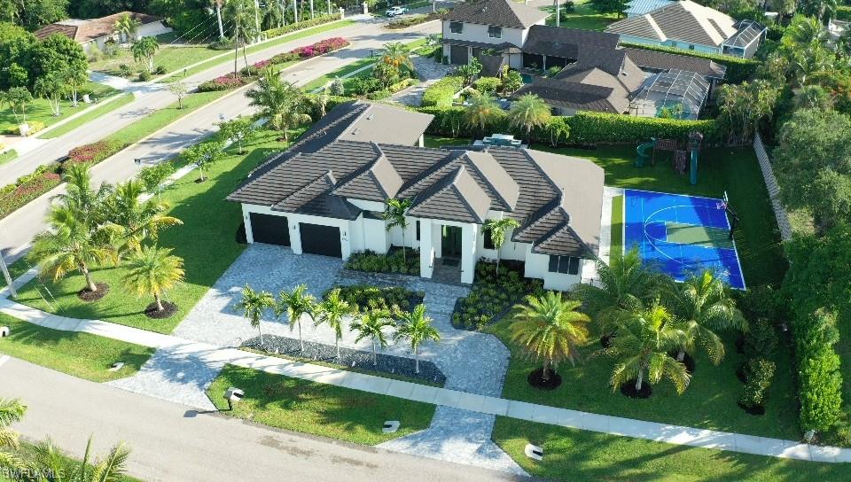 MARCO BEACH - Residential