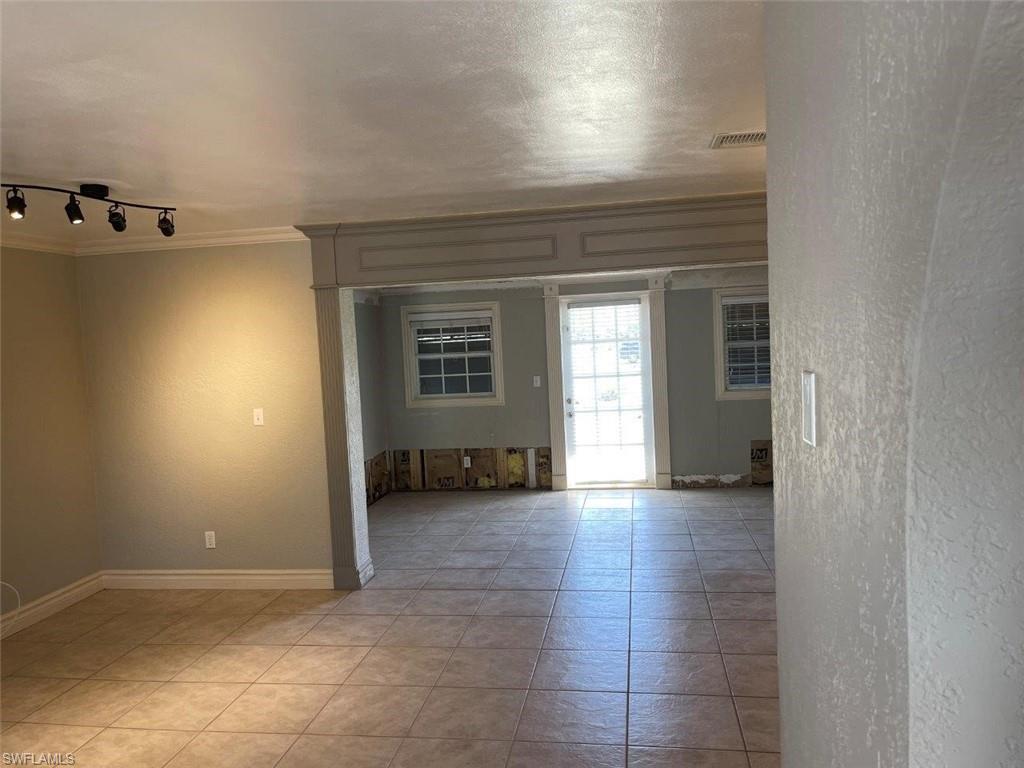 PALM CITY PARK - Residential