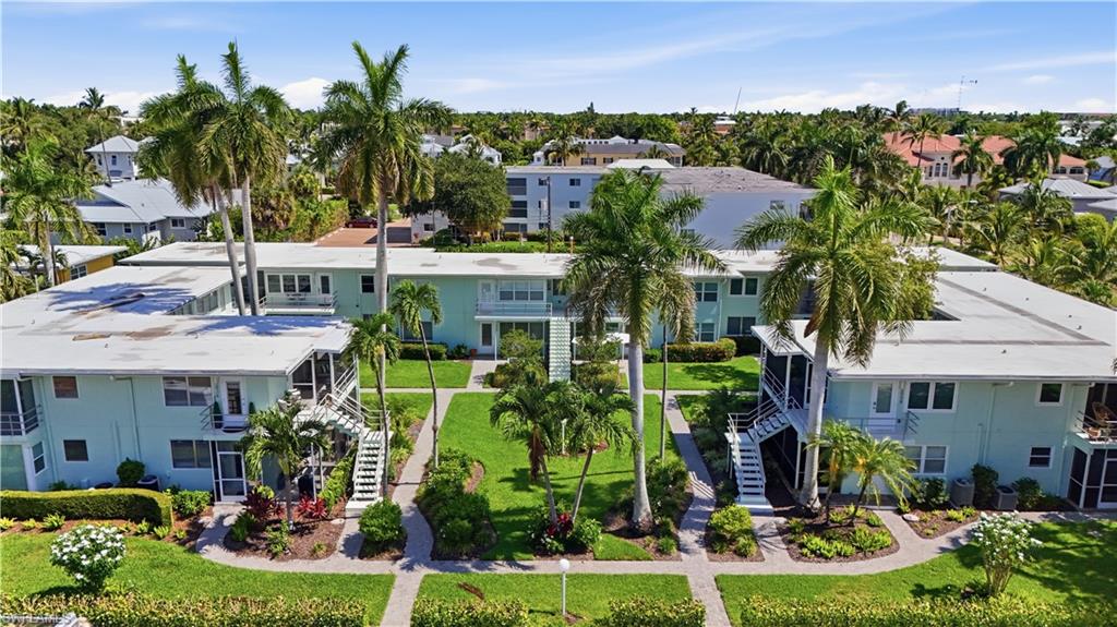 GARDEN COURT - Residential