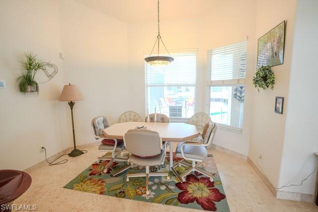 FOUR MILE COVE - Residential