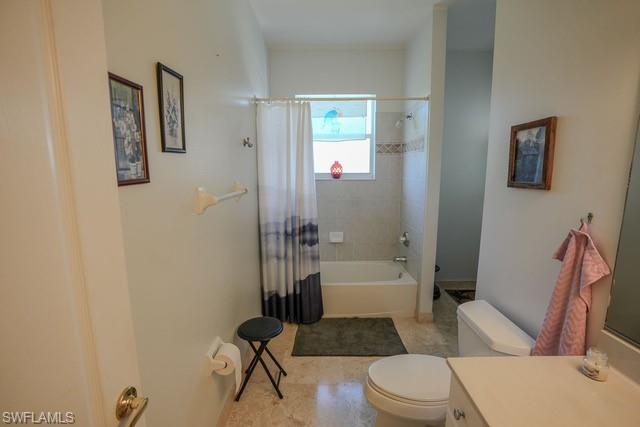 FOUR MILE COVE - Residential