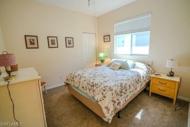 FOUR MILE COVE - Residential