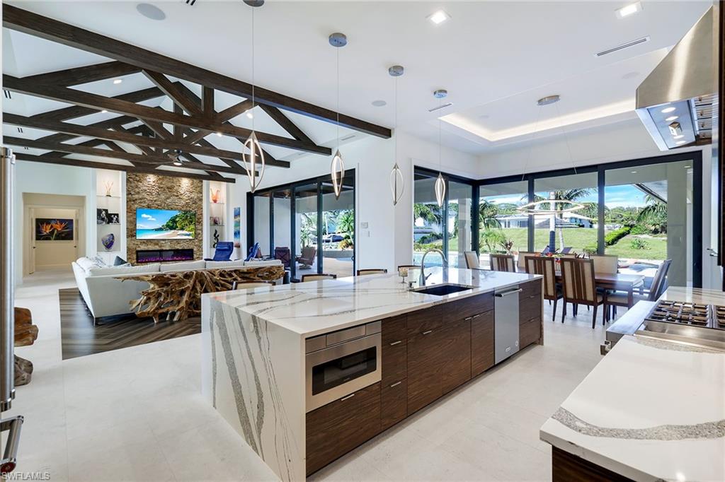 MARCO ISLAND - Residential