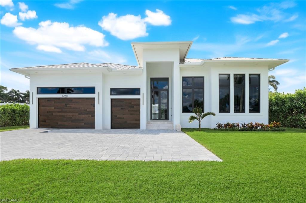 LAKE PARK - Residential