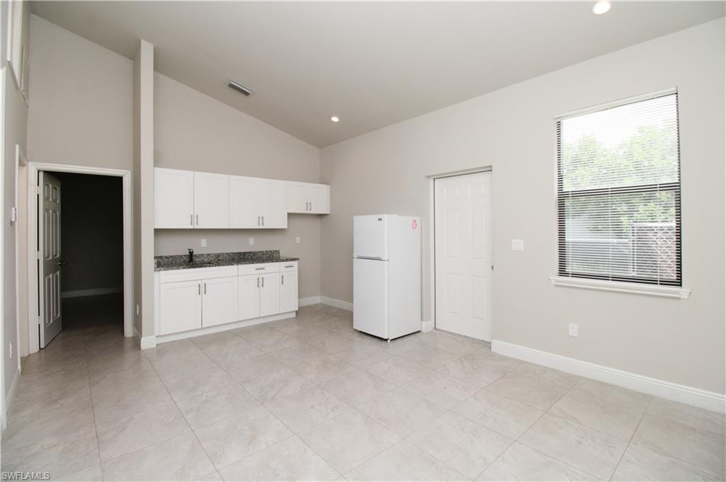 GOLDEN GATE CITY - Residential Lease