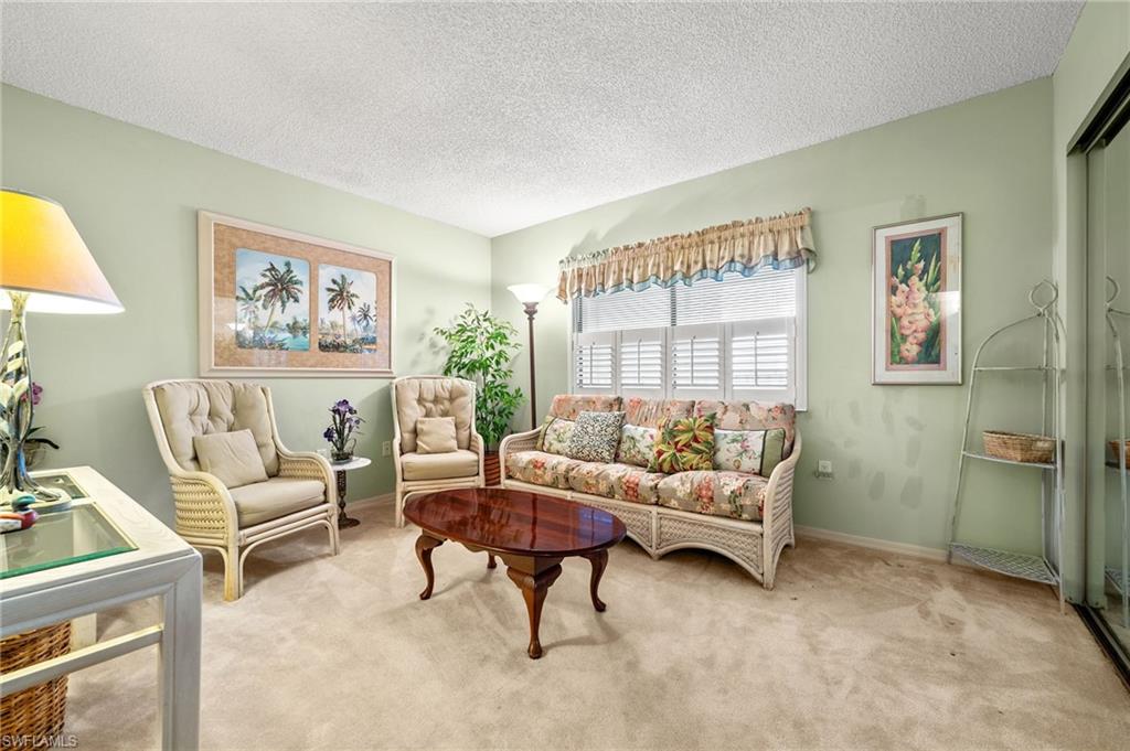 POINTE ROYALE - Residential