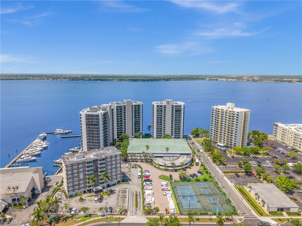 POINTE ROYALE - Residential