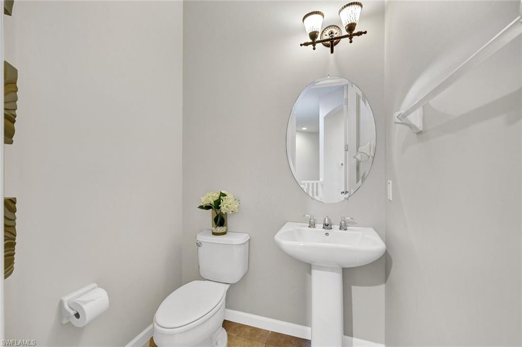 SILVERSTONE - Residential