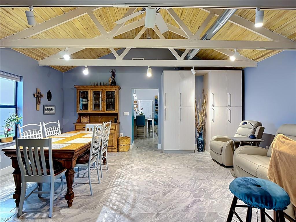 VILLA SOUTH - Residential
