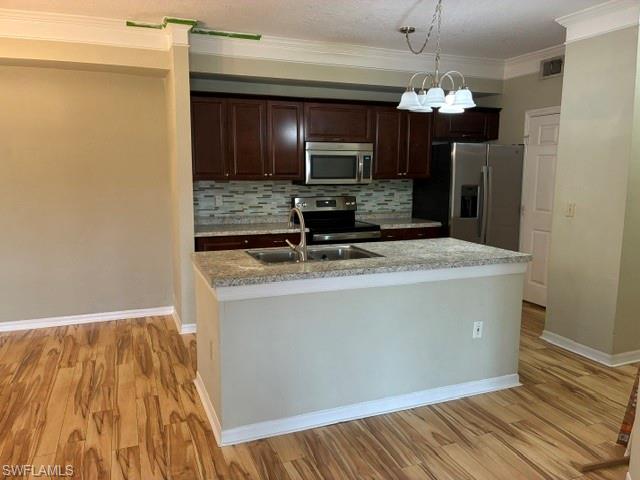 ROYAL GREENS - Residential Lease
