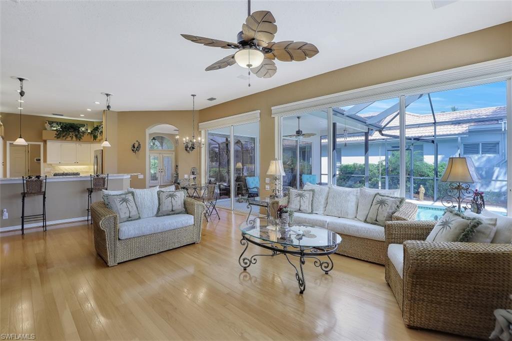 OAK COLONY - Residential