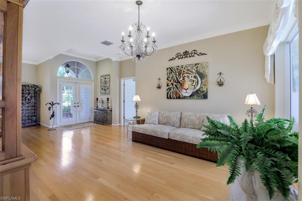 OAK COLONY - Residential