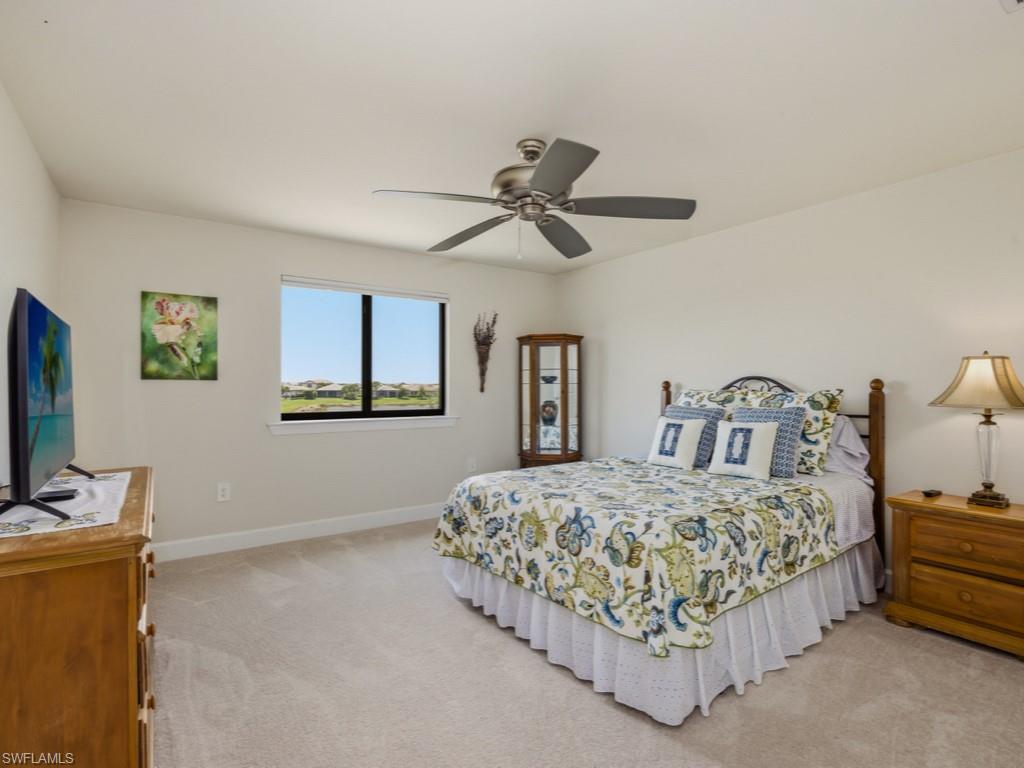 HAMPTON LAKES - Residential