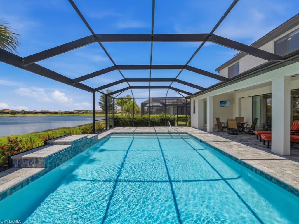 HAMPTON LAKES - Residential