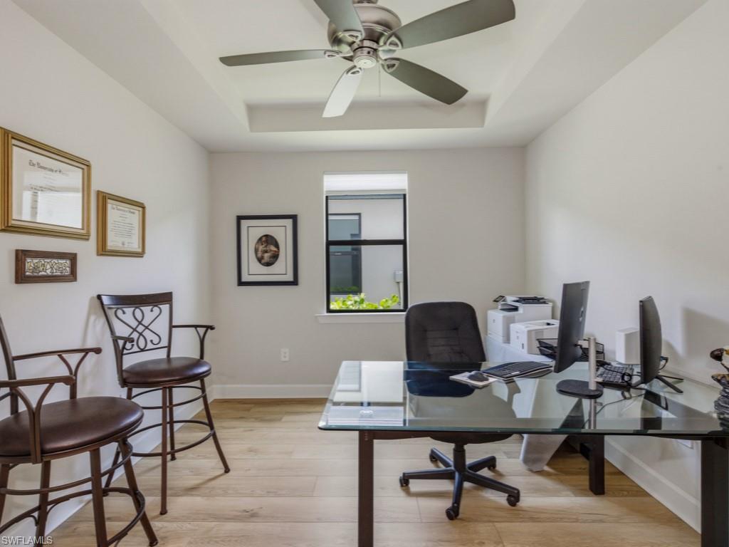 HAMPTON LAKES - Residential