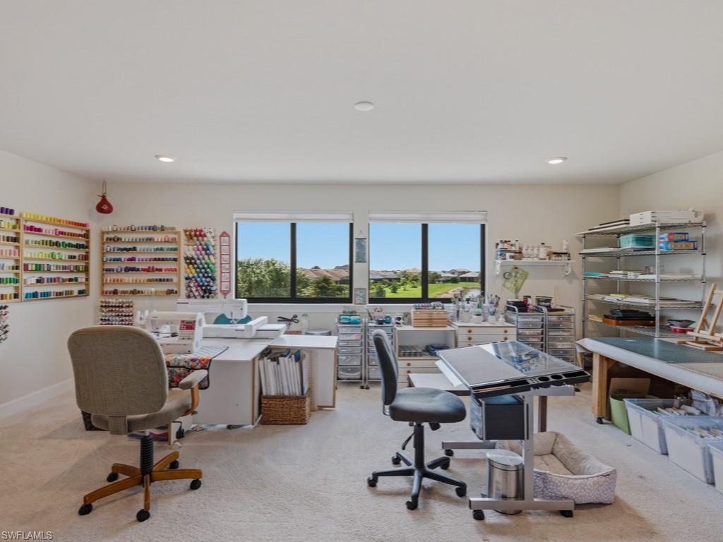 HAMPTON LAKES - Residential