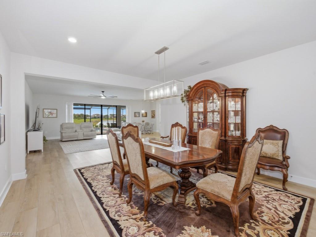 HAMPTON LAKES - Residential