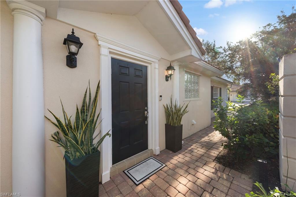 ISLAND WALK - Residential