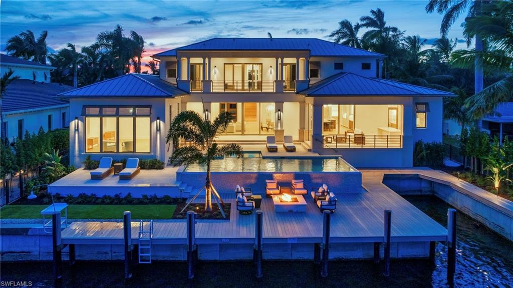AQUALANE SHORES - Residential