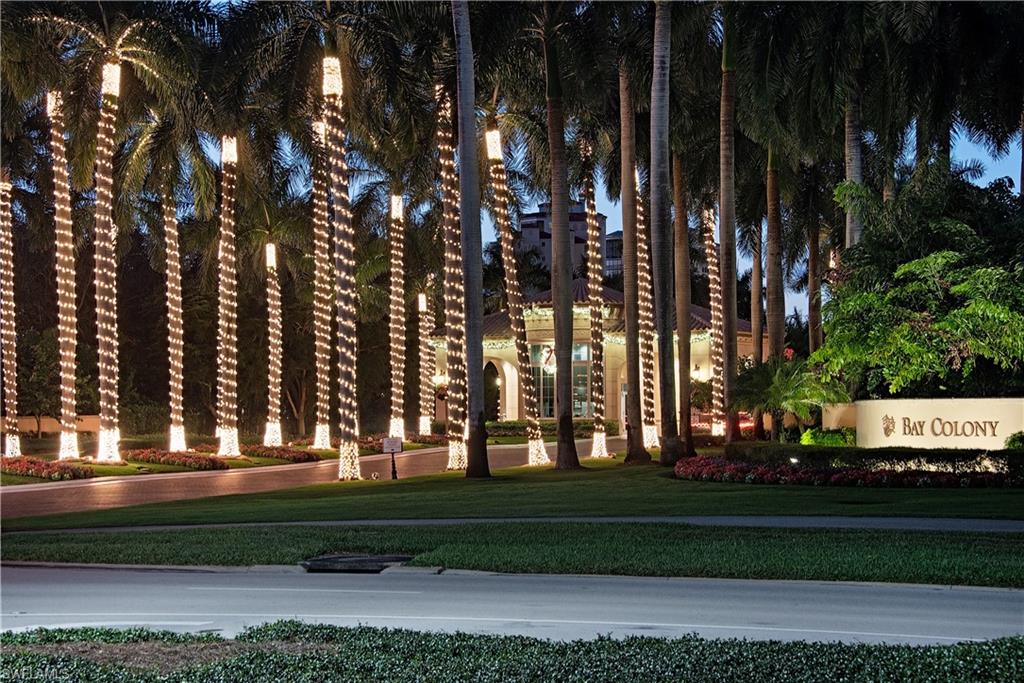 CARLYSLE AT BAY COLONY - Residential