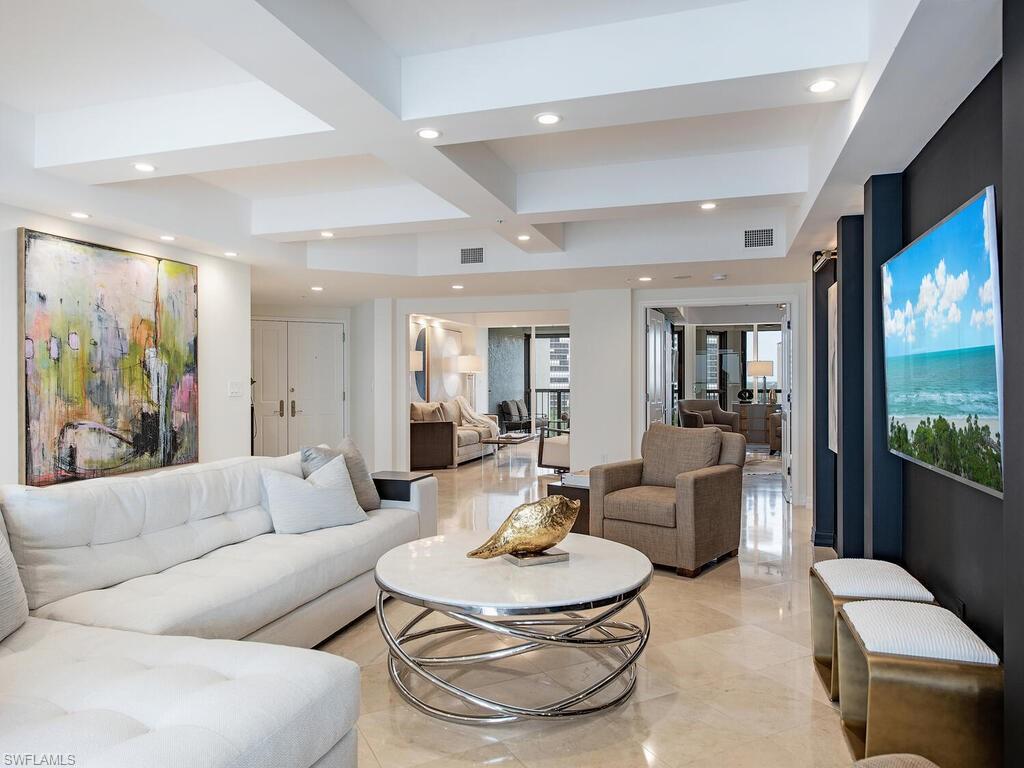 CARLYSLE AT BAY COLONY - Residential