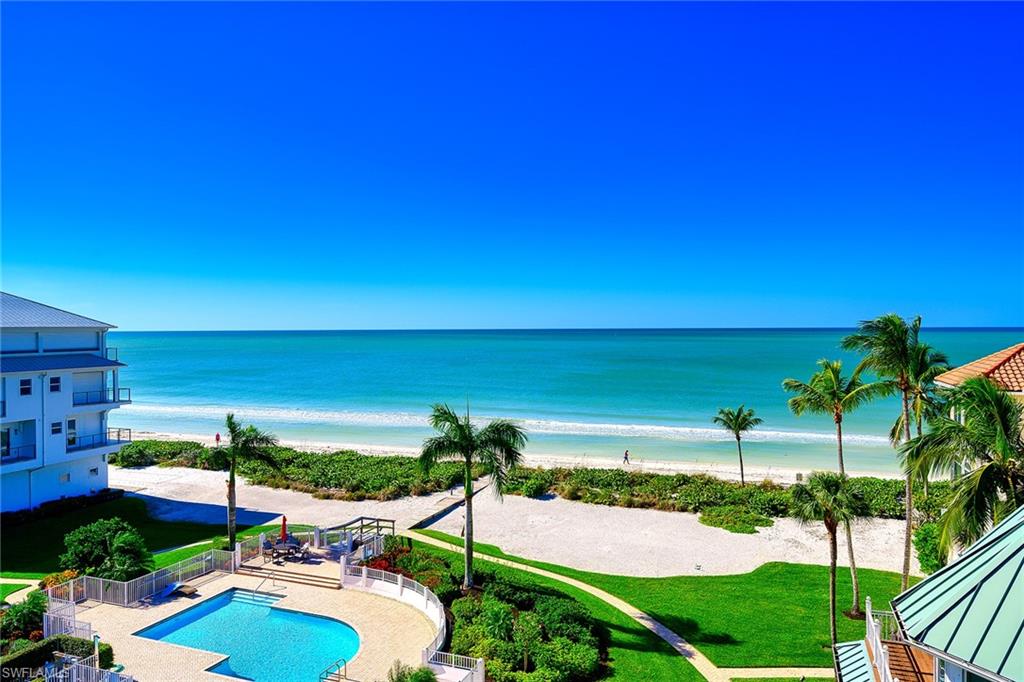 BAREFOOT BEACH - Residential