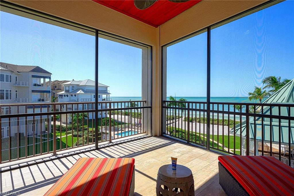 BAREFOOT BEACH - Residential