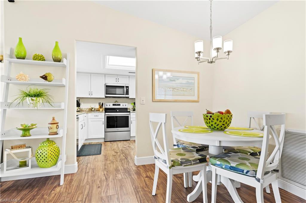 SEVEN LAKES - Residential